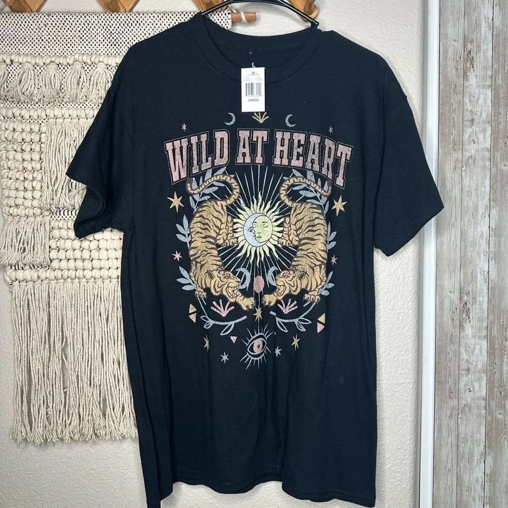 Wild At Heart Graphic Tee - Black